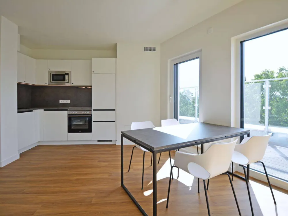 Neubau: Teilmöblierte 2-Zimmer-Wohnung mit Dachterrasse