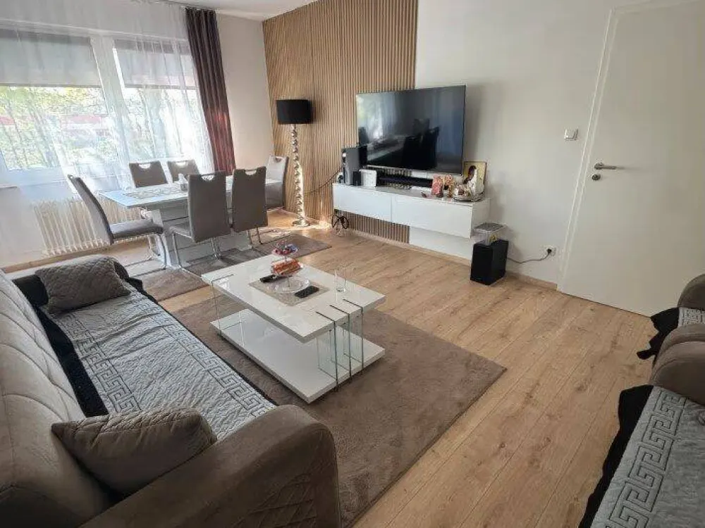 Dreamlike, Fully Furnished 2-Room Apartment with Balcony in Nürnberg-Sankt Johannis