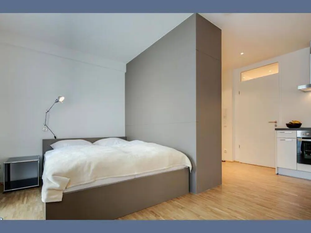 Furnished: Near U-Bahn U6 Holzapfelkreuth