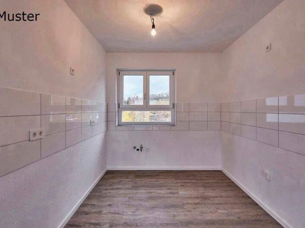 Stylish 2.5-Room Apartment with Balcony