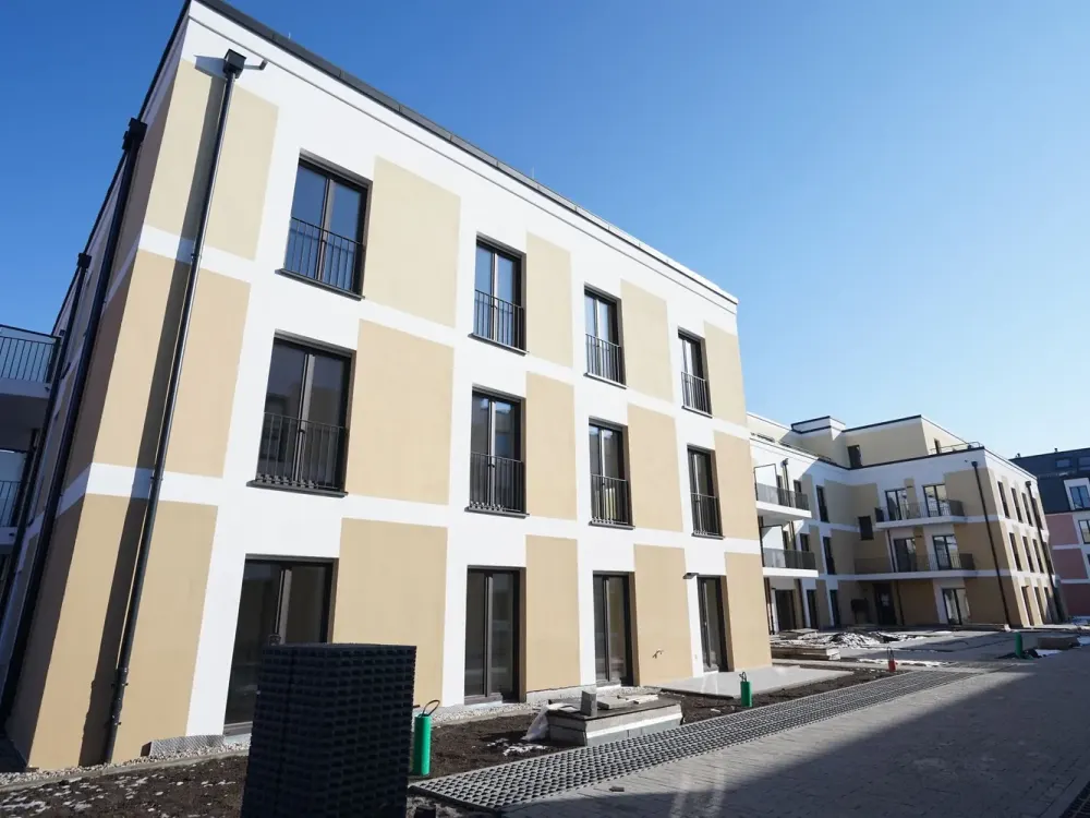 First Occupancy Cozy 2-Room Apartment with Terrace in Dresden-Friedrichstadt