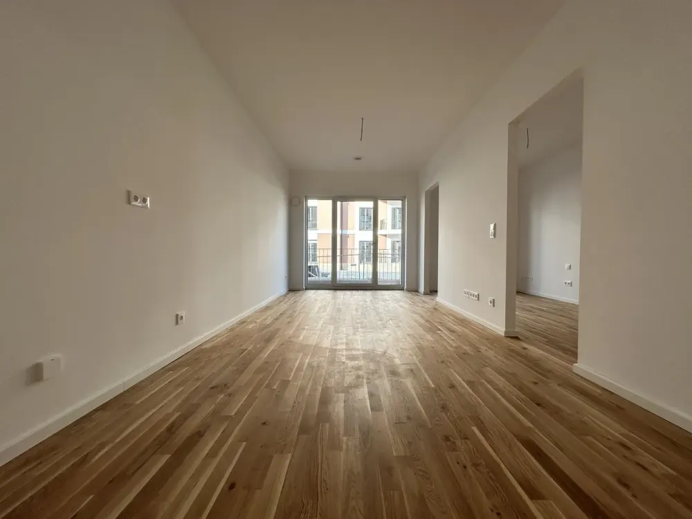 First Occupancy Cozy 2-Room Apartment with Terrace in Dresden-Friedrichstadt