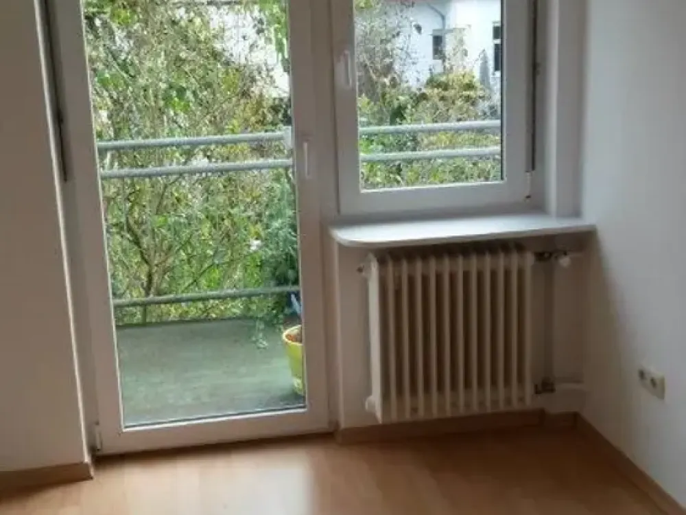 Attractive 3-Room Apartment for Rent in Saarbrücken, Near University/Rothenbühl