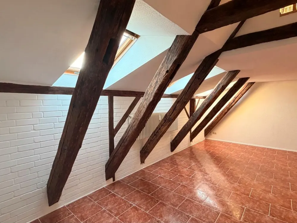 Einzigartige 2,5-Raum-Maisonettewohnung in der östlichen Altstadt