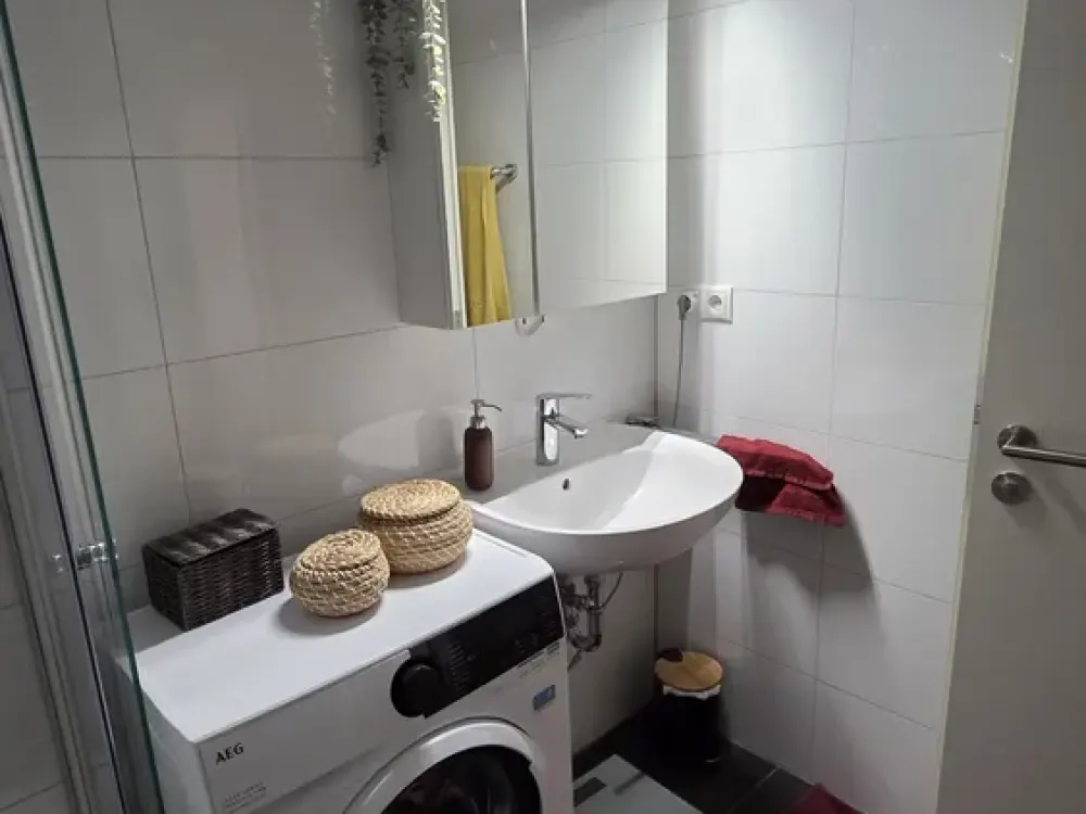 Schöne Einzimmerwohnung in bester Lage kurzfristig zu vergeben!
