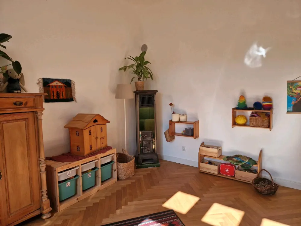 4-Room Apartment, Old Building, Balcony, 118 sqm in Erfurt