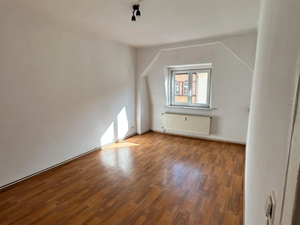Room in shared flat for rent