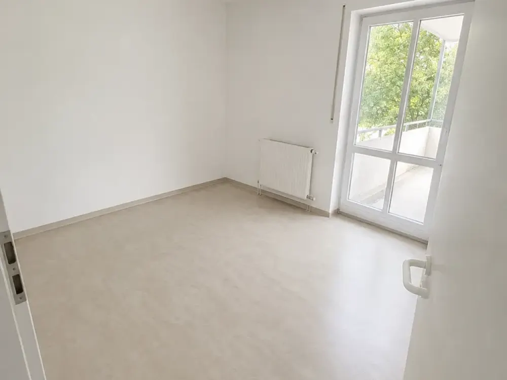 Bright 2-Room Apartment with Balcony, Elevator and Underground Parking Space in Attractive Location by the Würm Canal