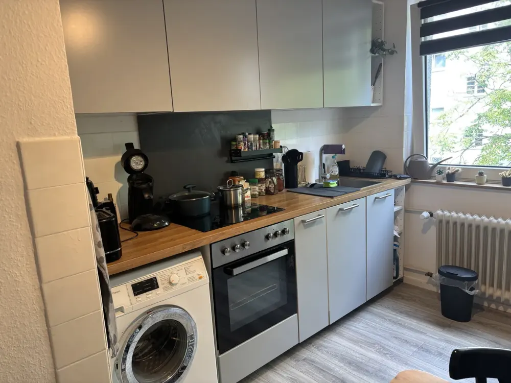 1.5 Room Apartment in Prime Location in Severinsviertel