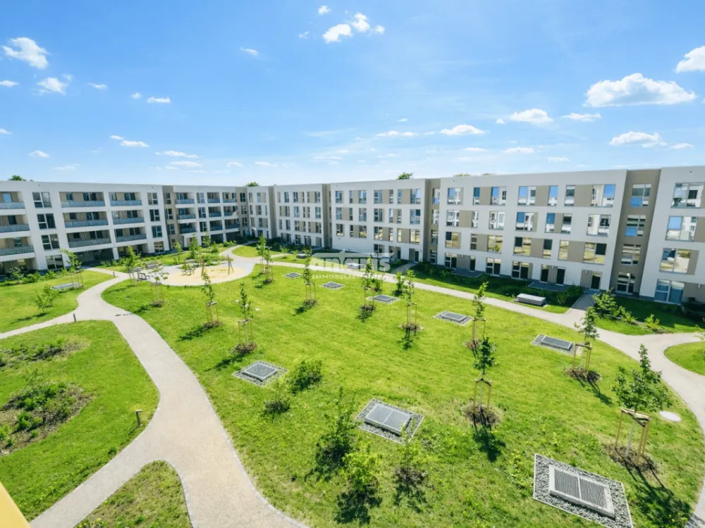 antaris Immobilien GmbH Experience New Living Quality - 4-Room Apartment with Balcony & Bathtub