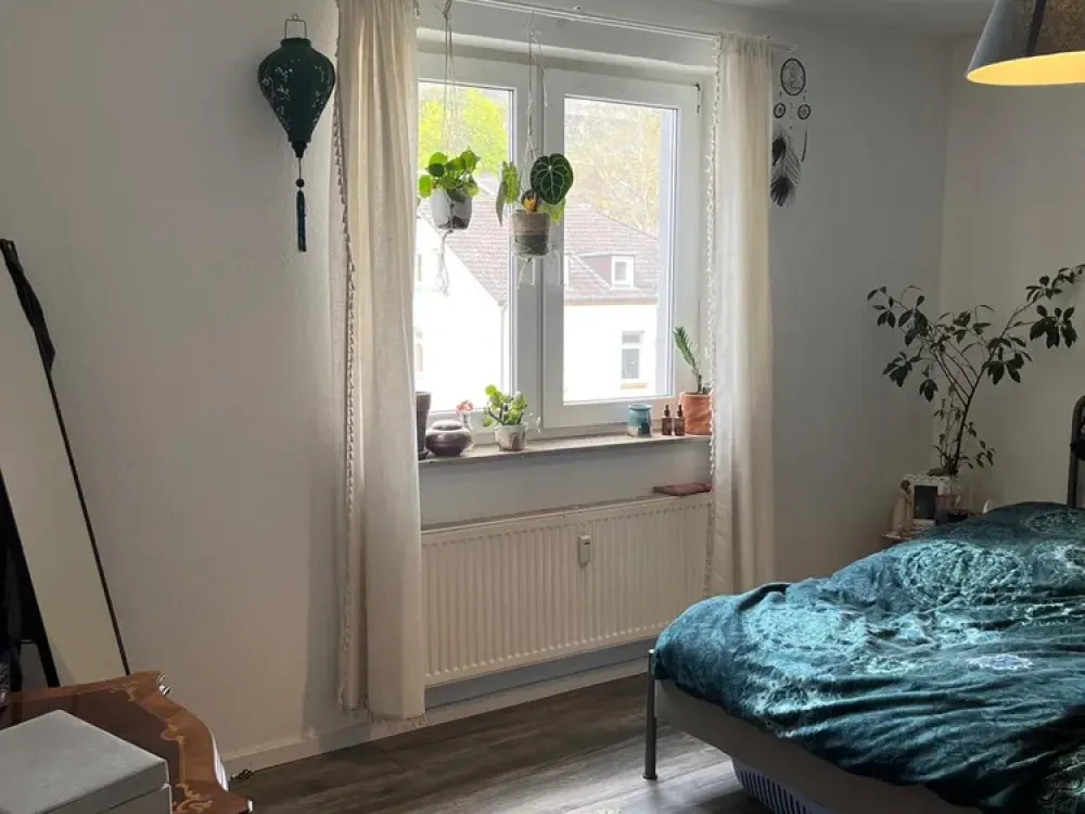 Kassel South: Bright One-Room Apartment with 69 Square Metres