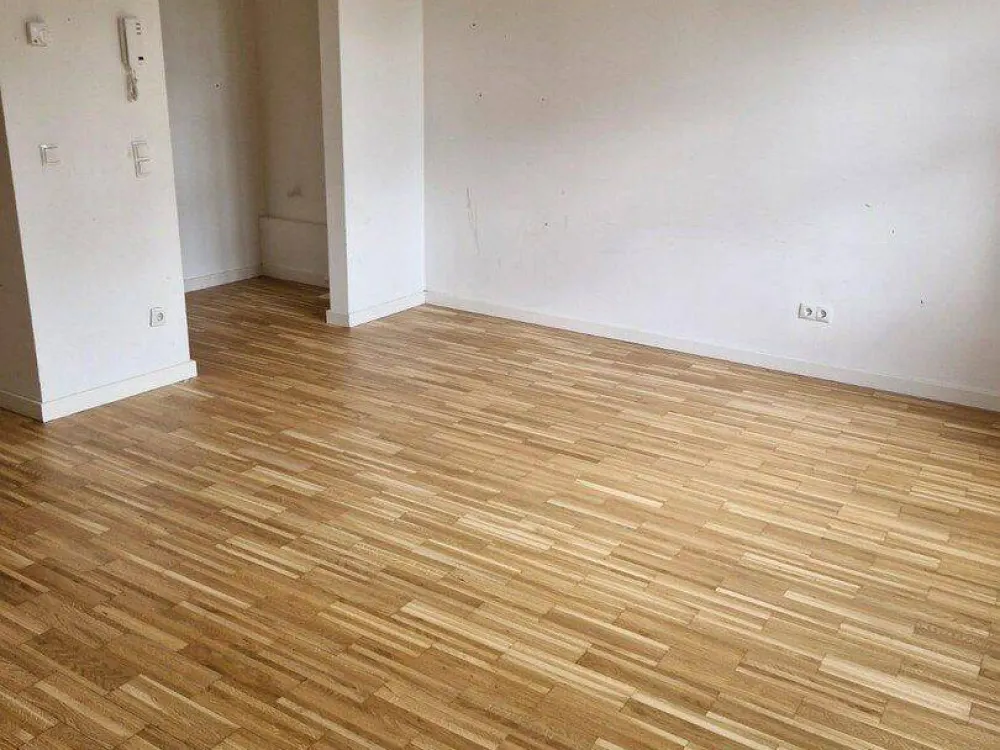 Renovated 2-Room Apartment with Balcony - in the Park, Berlin-Staaken
