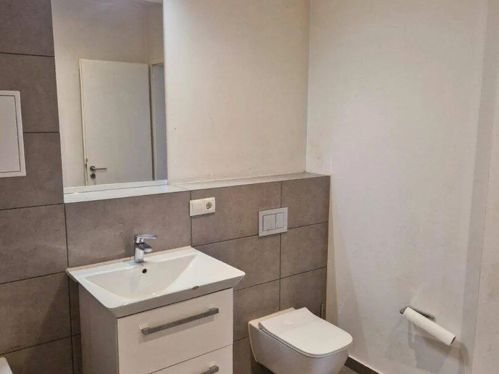 Renovated 2-Room Apartment with Balcony - in the Park, Berlin-Staaken