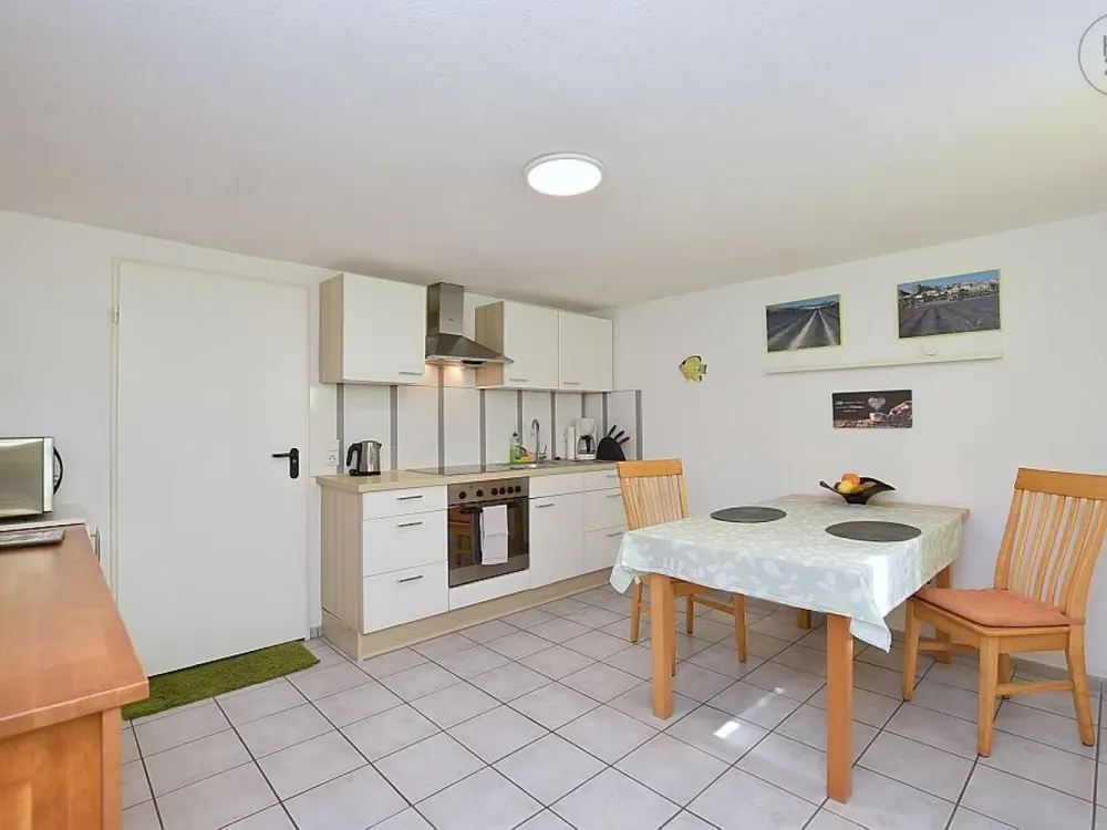 Beautifully Furnished Apartment with Cleaning Service in Stuttgart Münster