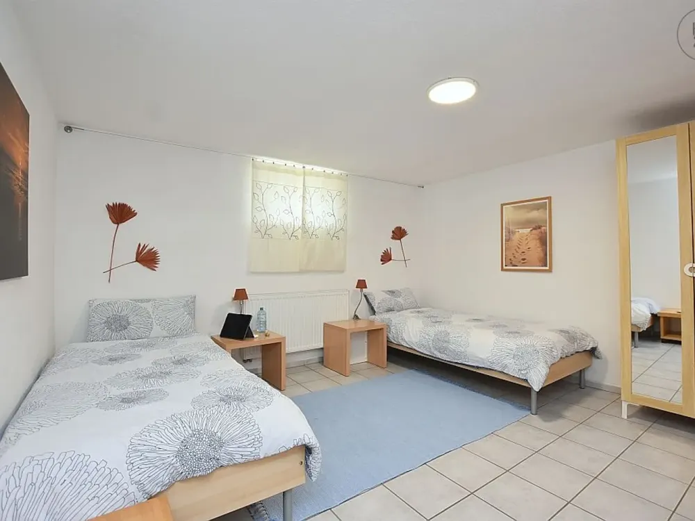Beautifully Furnished Apartment with Cleaning Service in Stuttgart Münster