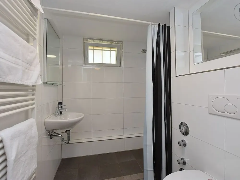 Beautifully Furnished Apartment with Cleaning Service in Stuttgart Münster
