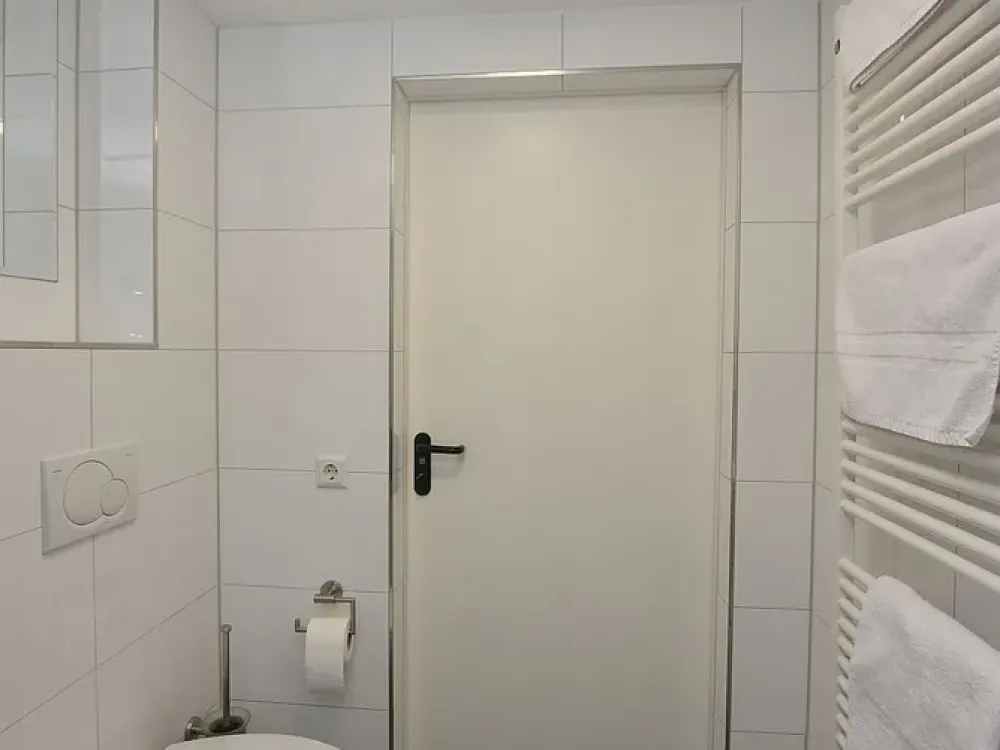 Beautifully Furnished Apartment with Cleaning Service in Stuttgart Münster
