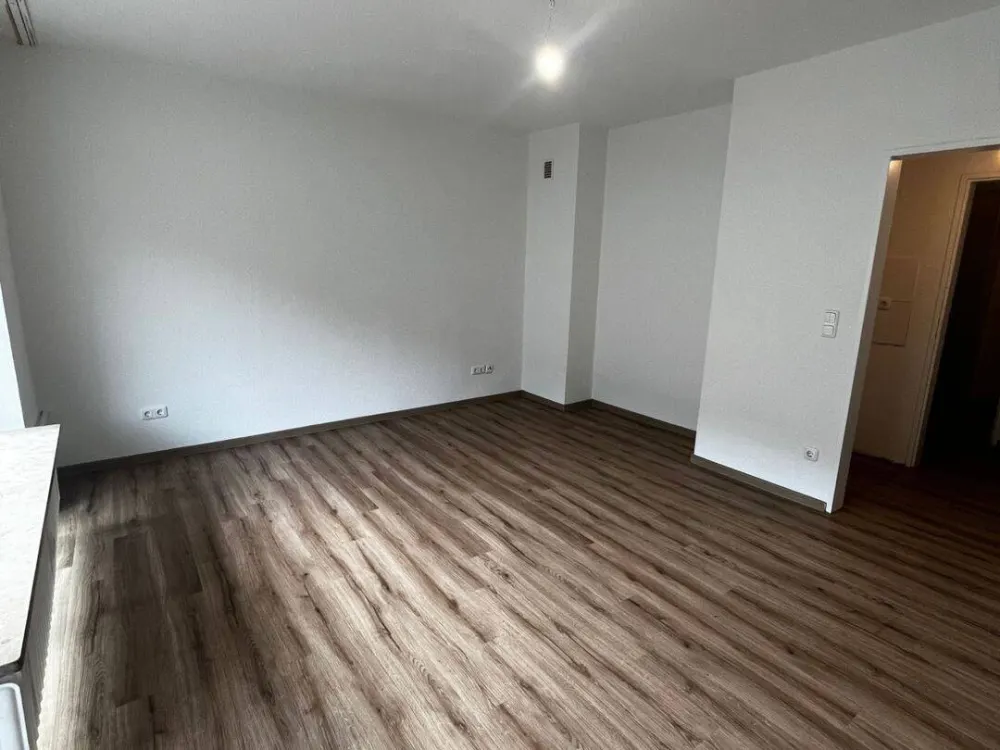 Cozy Apartment with Balcony in Düsseldorf Mörsenbroich