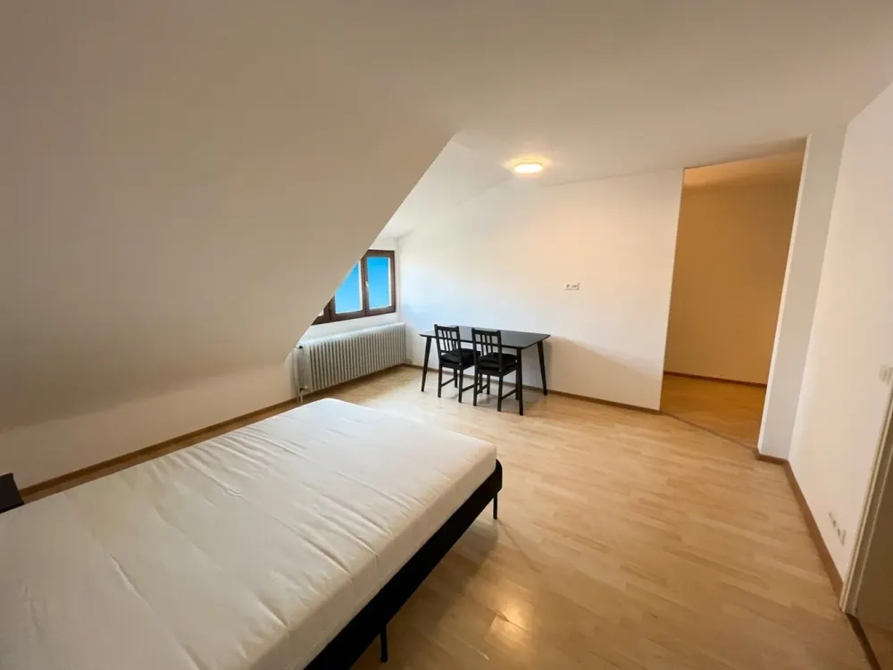 Available Maisonette Apartment Near Erbprinz: Furnished & Perfect for a 3-Person Shared Flat