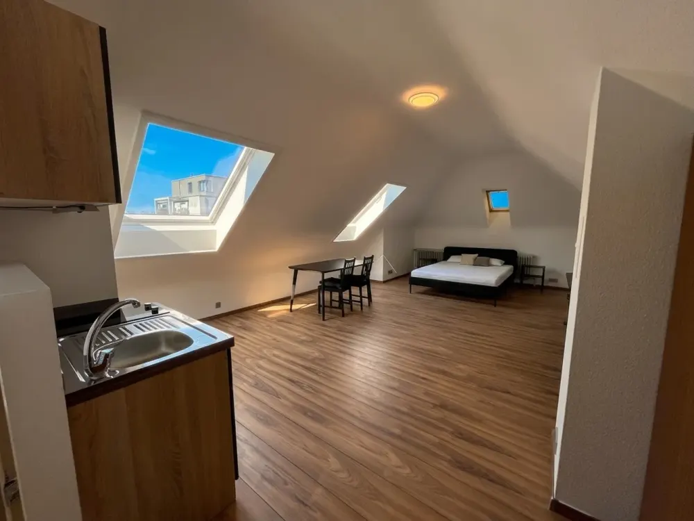 Available Maisonette Apartment Near Erbprinz: Furnished & Perfect for a 3-Person Shared Flat