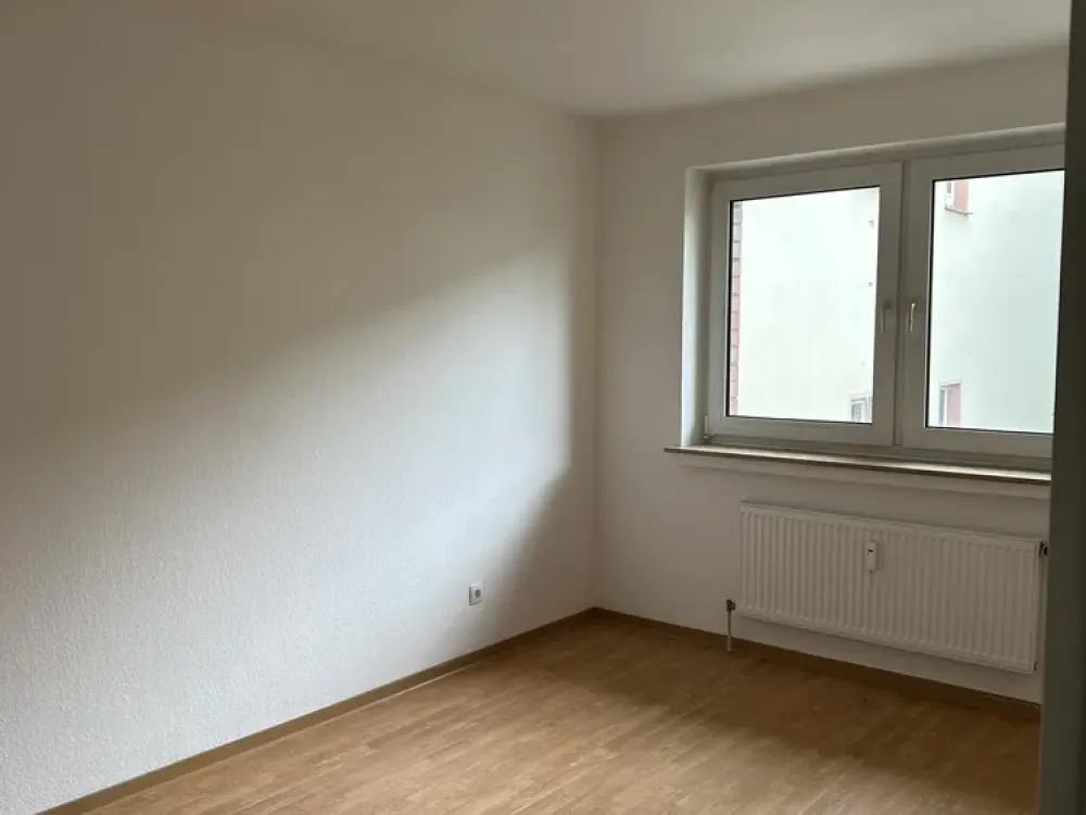 Centrally Located 2-Room Apartment in Altenhagen