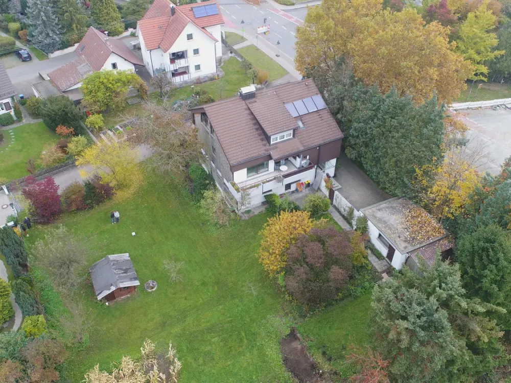 Spacious Maisonette Apartment with Gallery, Fireplace & Garden, Ideal for Families