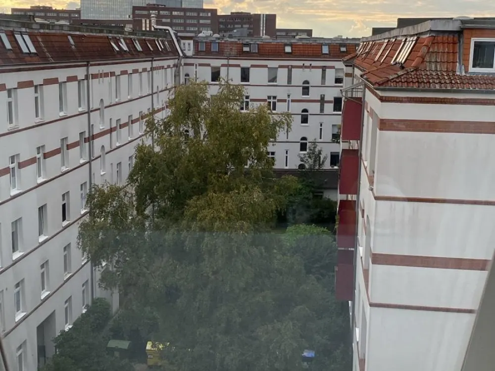 Room for Sublease in Cozy Apartment - Barmbek Süd