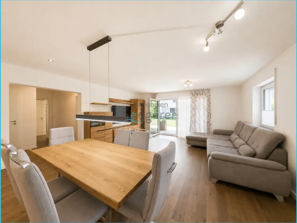 Immobilien Seegerer: Modern 4-Room Ground Floor Apartment with Garden and approx. 50 m² Terrace Area