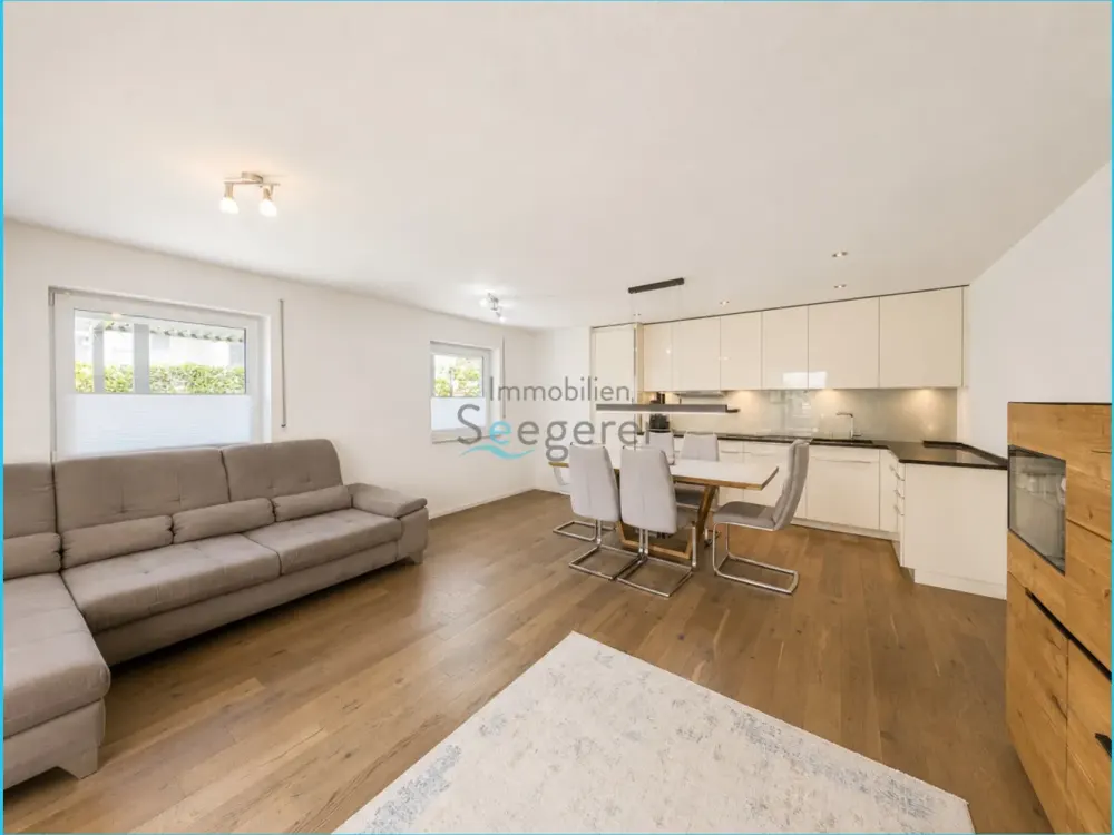 Immobilien Seegerer: Modern 4-Room Ground Floor Apartment with Garden and approx. 50 m² Terrace Area