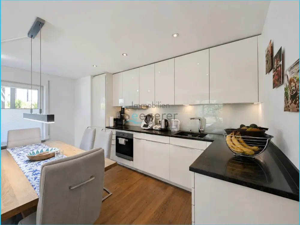 Immobilien Seegerer: Modern 4-Room Ground Floor Apartment with Garden and approx. 50 m² Terrace Area