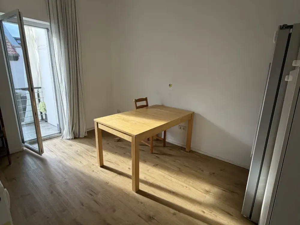 Helle 3-Zimmer Wohnung mit Balkon in Frankfurt-Griesheim
