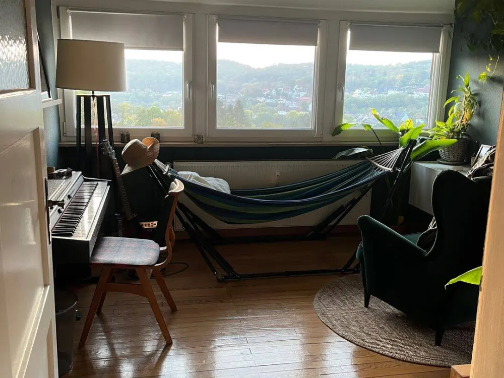 2.5 Room Apartment Near Forest and University with Wide View from 1.12.