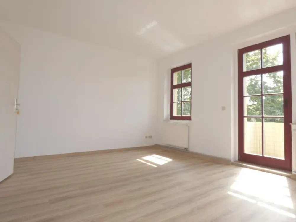 Smart, Quietly Located Apartment Near Elbepark
