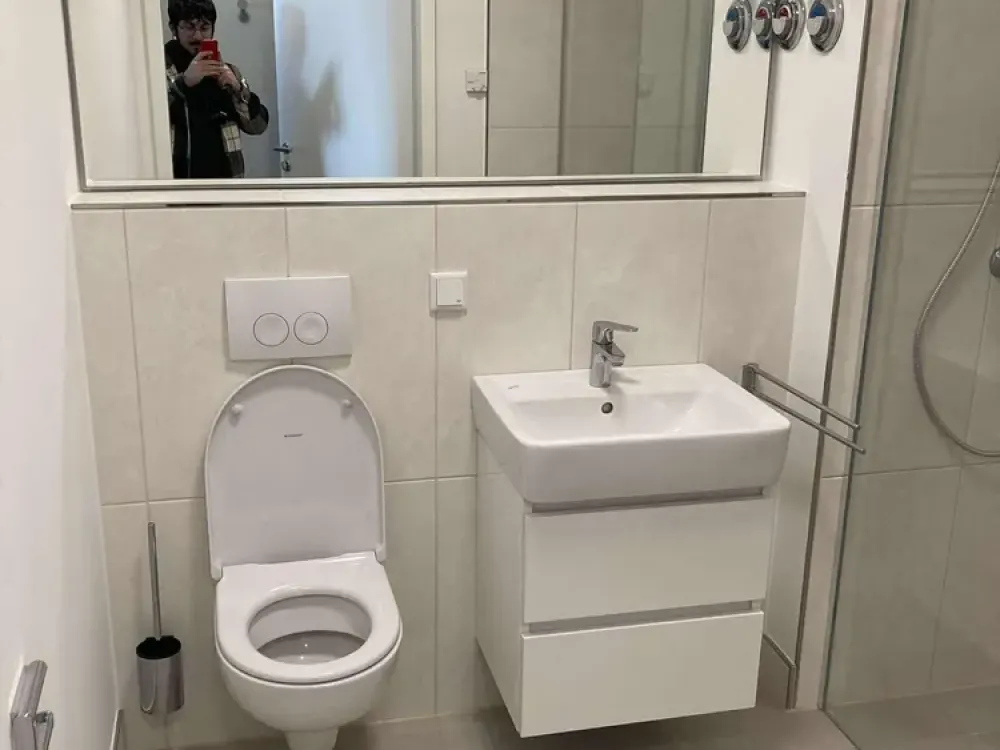 Practical 1-Room Apartment with Balcony in Frankfurt Ostend