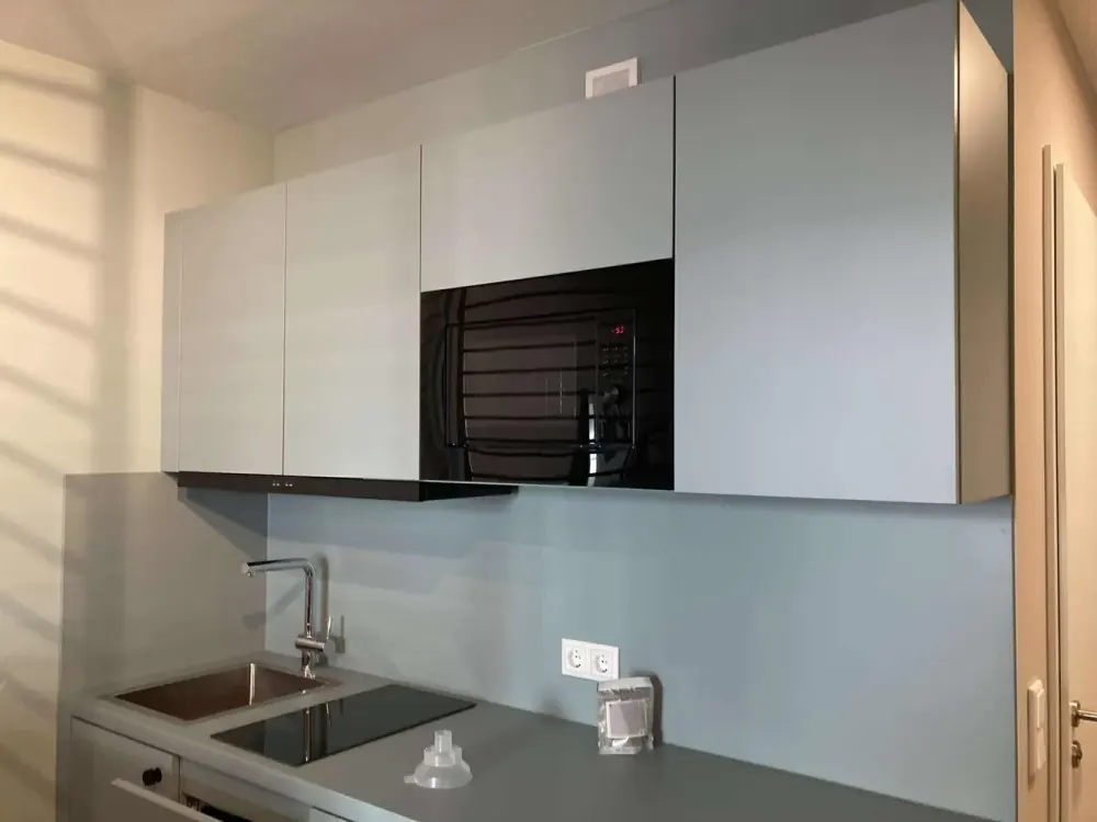 Practical 1-Room Apartment with Balcony in Frankfurt Ostend