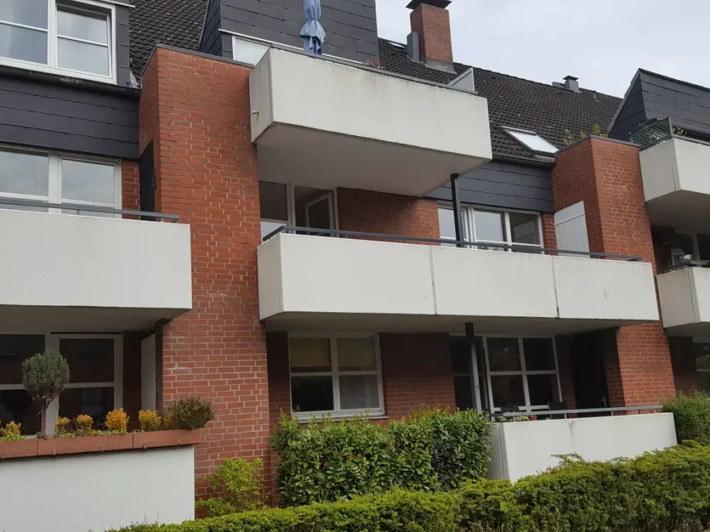 2 rooms with large southwest balcony in beautiful Niendorf!