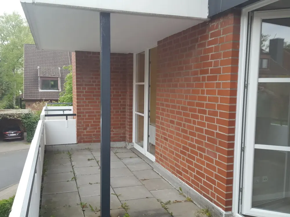 2 rooms with large southwest balcony in beautiful Niendorf!