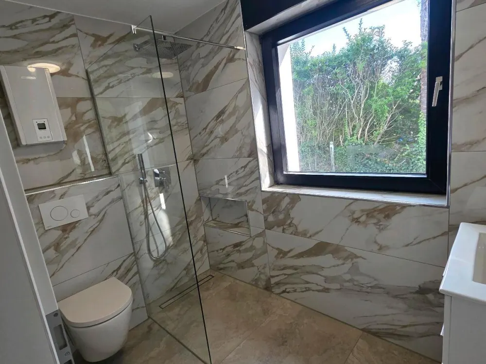 Du-Sùd, 2.5 Room KDB