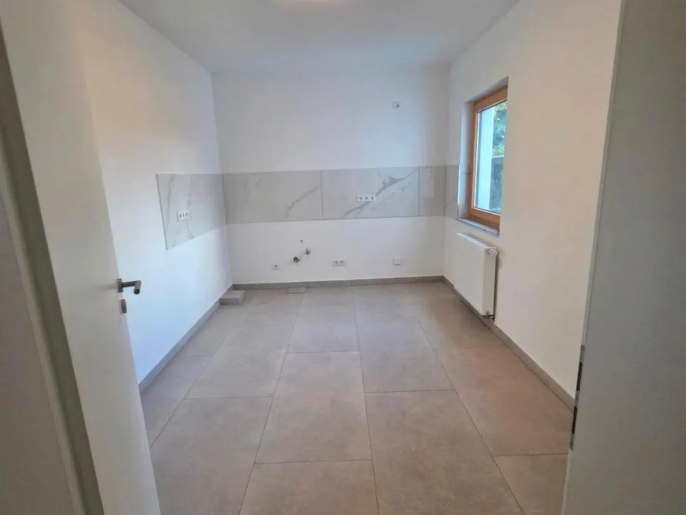 Du-Sùd, 2.5 Room KDB