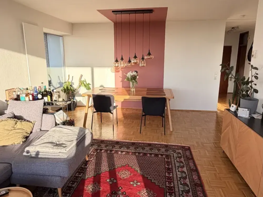 Living Above the Roofs of Cologne: 3-Room Apartment with Rhine View in the AXA High-Rise
