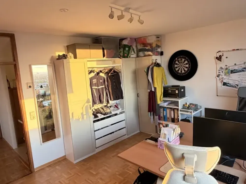 Living Above the Roofs of Cologne: 3-Room Apartment with Rhine View in the AXA High-Rise