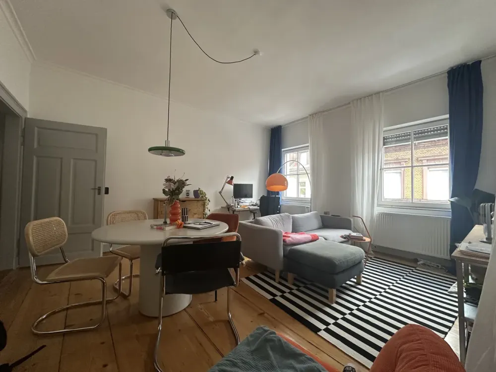 Cozy 2-Room Apartment with Beautiful Wooden Floor