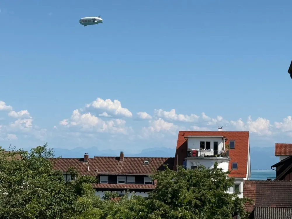 2-Room Apartment in Immenstaad am Bodensee Lake and Mountain View
