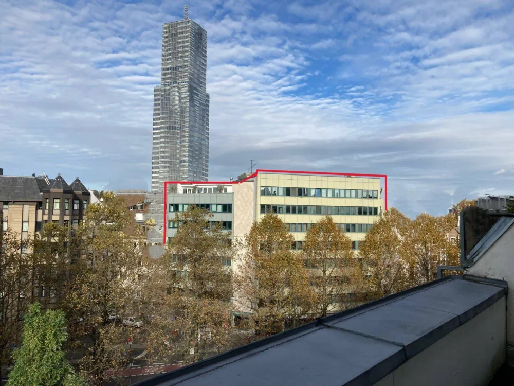 1 Zi.-City-Appartement mit Einbauküche, weißem Duschbad, Laminat. Ruhige Innenhofseite. Köln-Zentrum. Nah zu UNI, FH, TH, Fresenius, ISM, KathHo