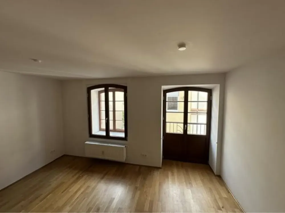 Beautiful 3-Room Apartment in a Cultural Monument