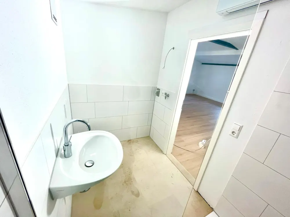 1-Zimmer Wohnung ca 47qm,hell, Erstbe1.OG o Aufzug MM/Amendingen
