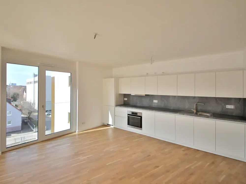 In the Heart of Life, Comfortable New Building for Demanding Connoisseurs