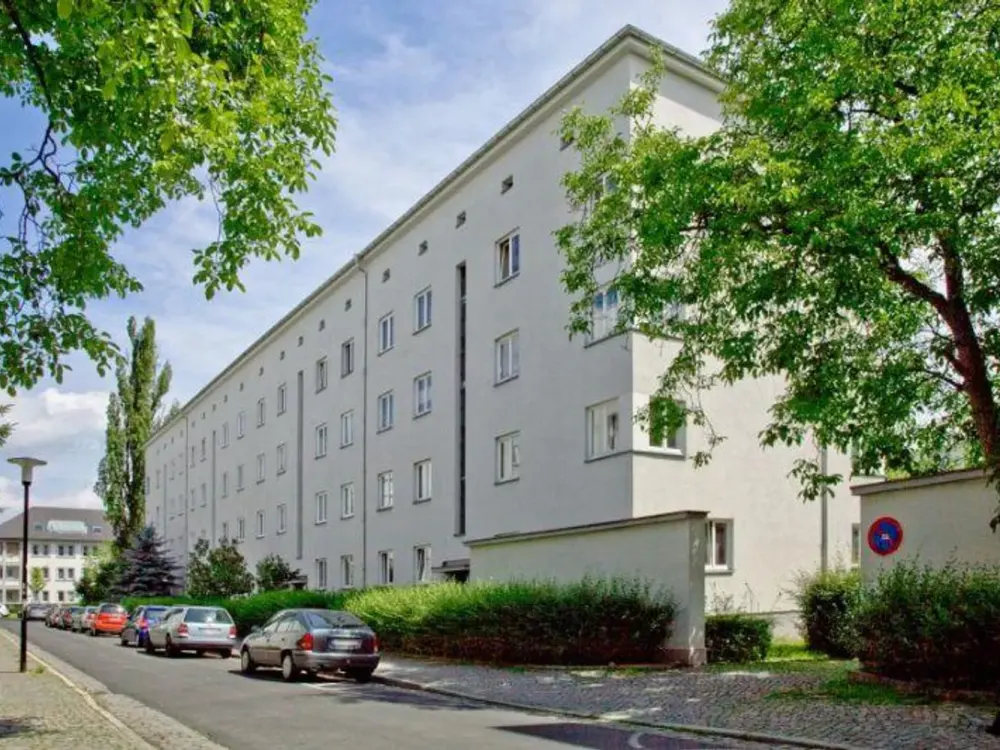 A 2-room apartment in a great residential area - we are renovating for you!