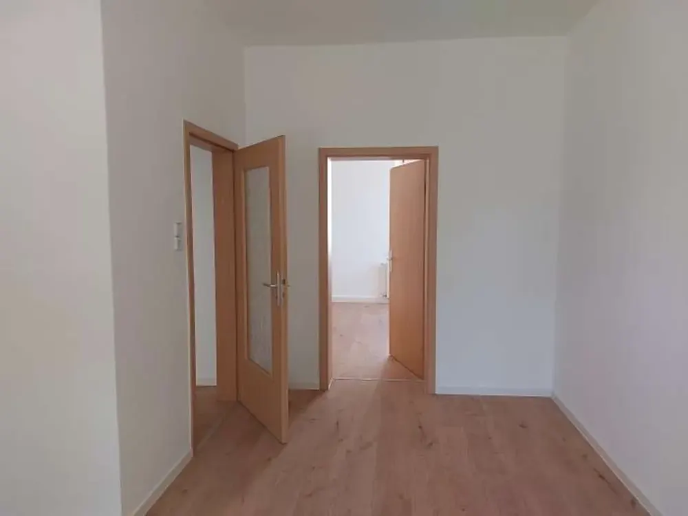 Schöne 2-Raum Altbauwohnung mit Balkon sucht neuen Mieter