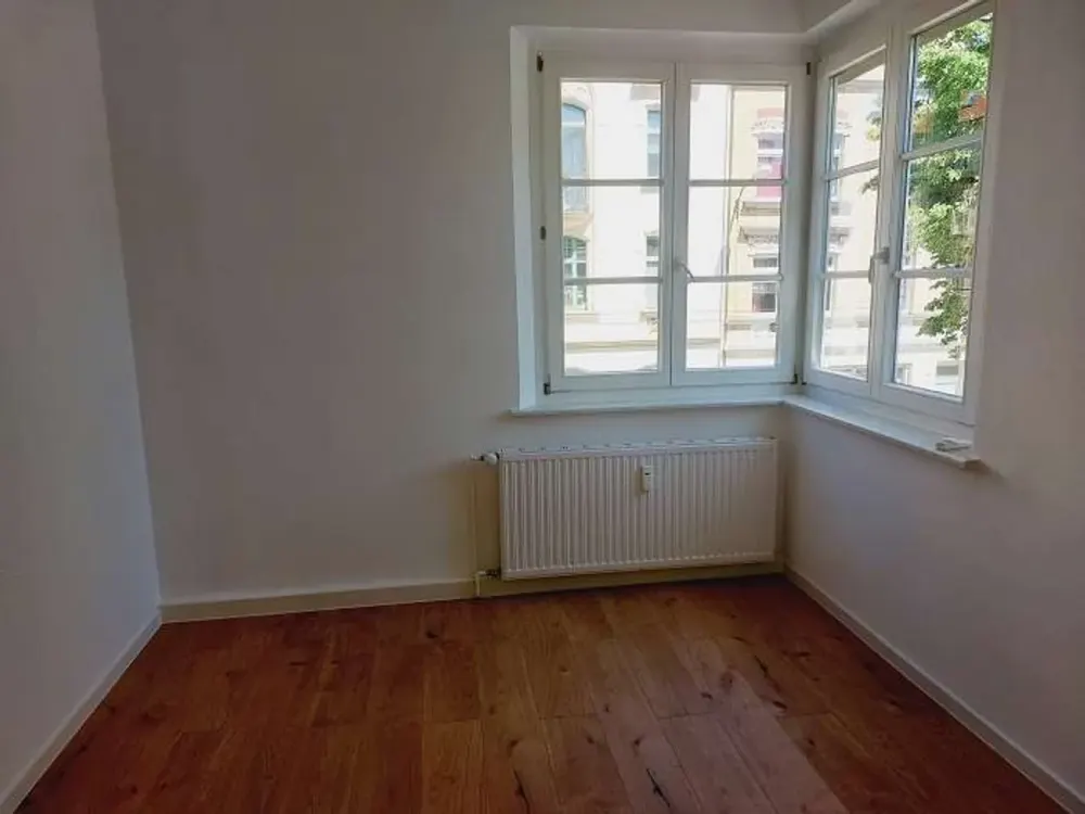 Schöne 2-Raum Altbauwohnung mit Balkon sucht neuen Mieter
